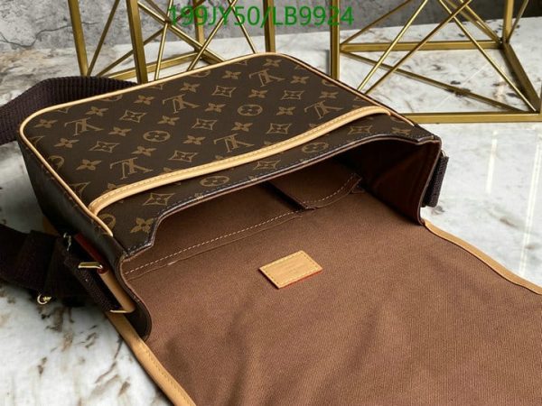 Louis Vuitton 11 Mirror Replica Classic Monogram Bosphore MM Messenger Bag LB99243031245