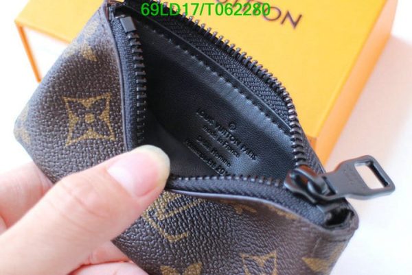 Louis Vuitton 1:1 Mirror Replica Cloth Small Bag T062280702438