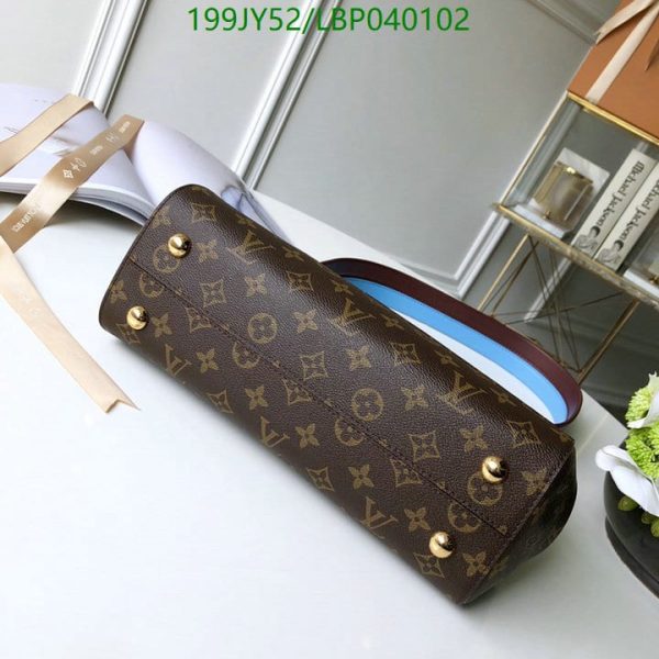 Louis Vuitton 1:1 Mirror Replica Cluny Bleu Glacier Blue LBP0401024123