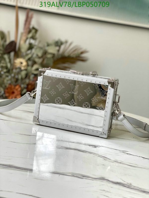 Louis Vuitton 1:1 Mirror Replica Clutch Bag LBP0507099413