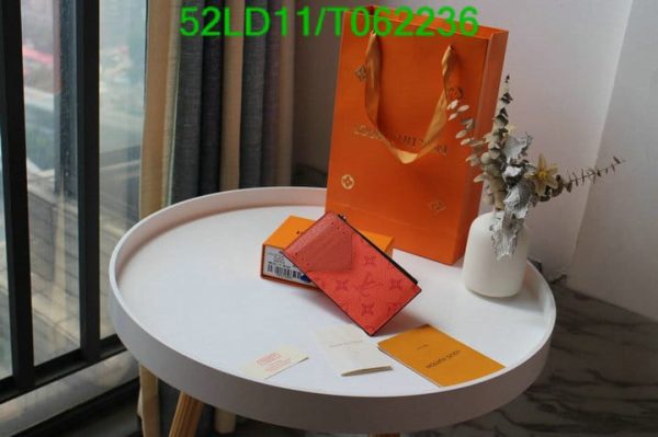 Louis Vuitton 1:1 Mirror Replica Coin Card Holder T062236563214