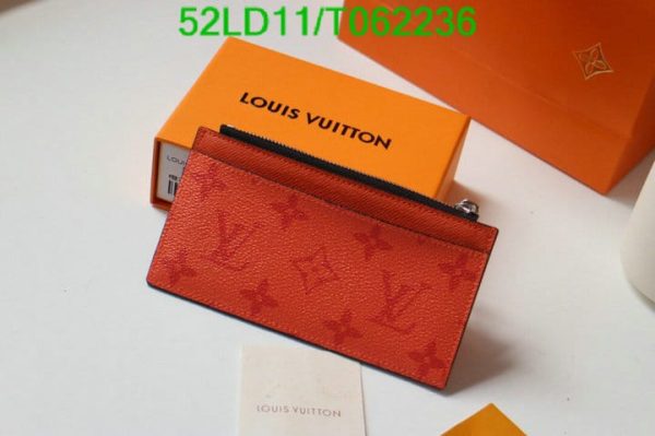 Louis Vuitton 1:1 Mirror Replica Coin Card Holder T062236563214