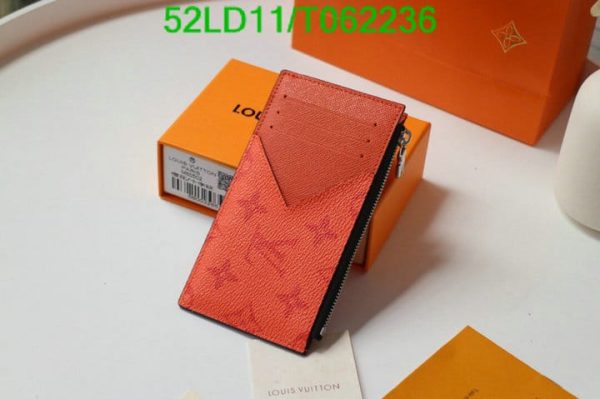 Louis Vuitton 1:1 Mirror Replica Coin Card Holder T062236563214