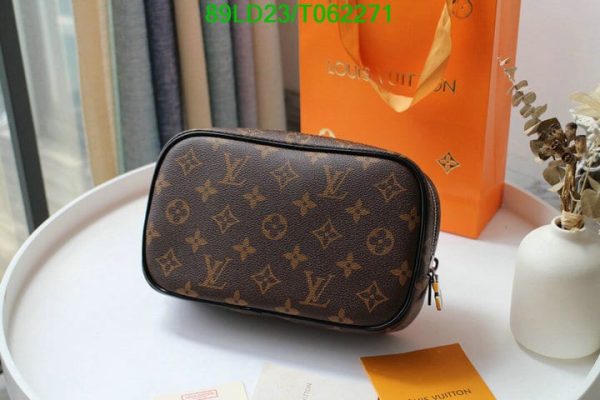 Louis Vuitton 1:1 Mirror Replica Cosmetic Pouch T062271820346