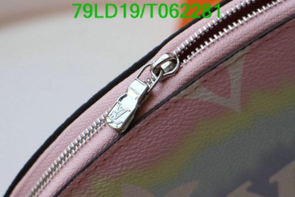 Louis Vuitton 1:1 Mirror Replica Cosmetic Pouch T062281703456