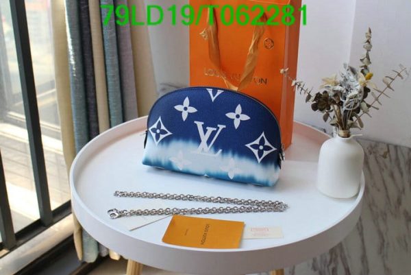 Louis Vuitton 1:1 Mirror Replica Cosmetic Pouch T062281703456