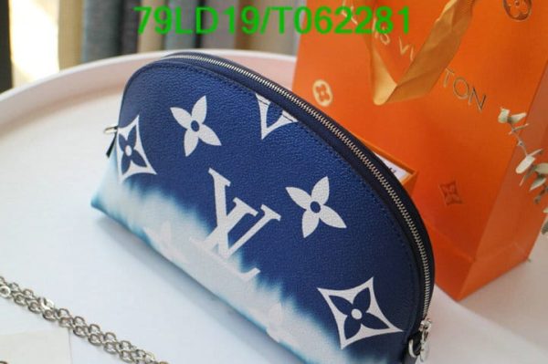 Louis Vuitton 1:1 Mirror Replica Cosmetic Pouch T062281703456