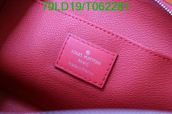 Louis Vuitton 1:1 Mirror Replica Cosmetic Pouch T062281703456