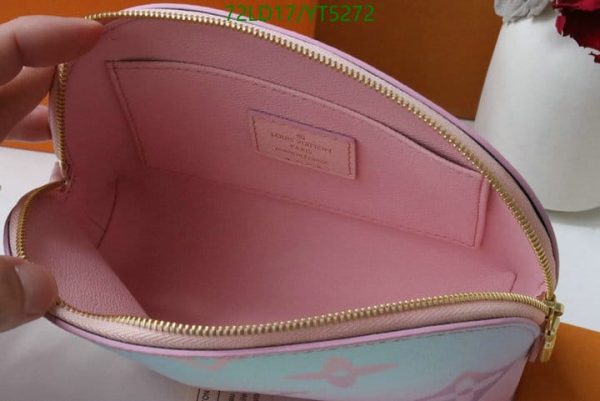 Louis Vuitton 1:1 Mirror Replica Cosmetic Pouch YT52725079342