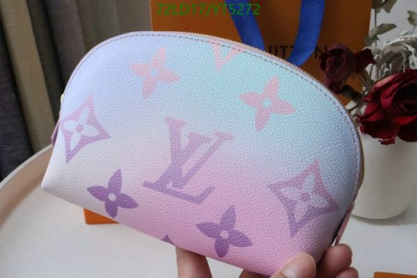 Louis Vuitton 1:1 Mirror Replica Cosmetic Pouch YT52725079342