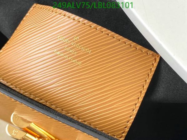 Louis Vuitton 1:1 Mirror Replica Crafty Twist MM Bag LBL0831013125