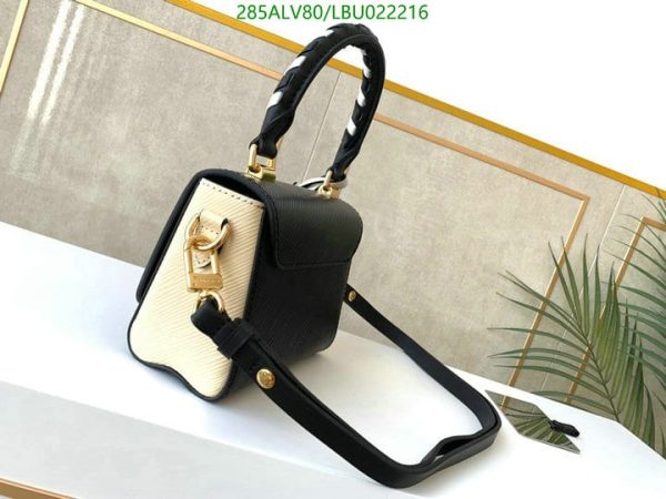 Louis Vuitton 1:1 Mirror Replica Crafty Twist MM Bag LBU0222162367