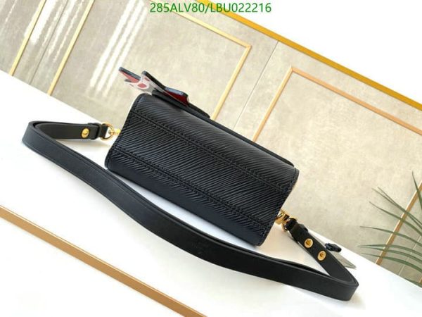 Louis Vuitton 1:1 Mirror Replica Crafty Twist MM Bag LBU0222162367