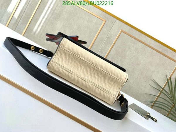 Louis Vuitton 1:1 Mirror Replica Crafty Twist MM Bag LBU0222162367