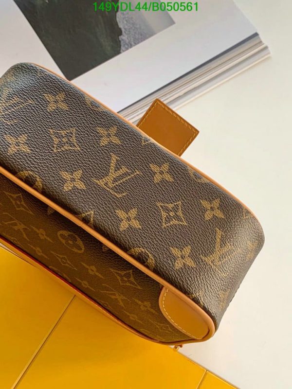 Louis Vuitton 1:1 Mirror Replica Crossbody Bag B050561768049