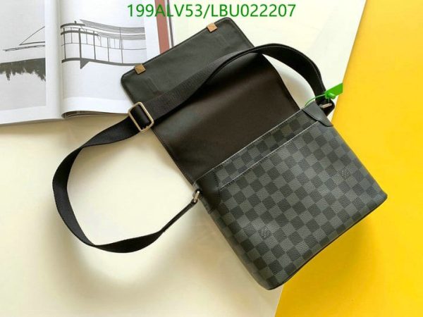 Louis Vuitton 1:1 Mirror Replica  Crossbody Shoulder Bag  LBU0222077642