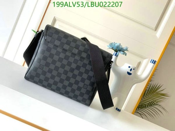 Louis Vuitton 1:1 Mirror Replica  Crossbody Shoulder Bag  LBU0222077642