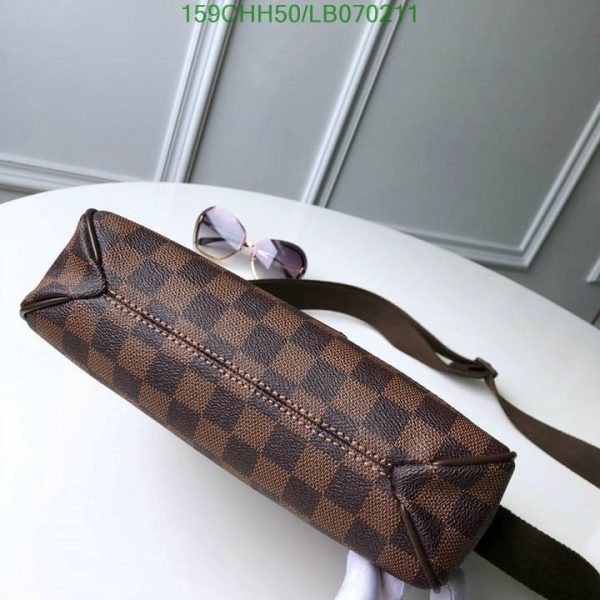 Louis Vuitton 1:1 Mirror Replica Damier Ebene Canvas District MM Bag  LB07021141235