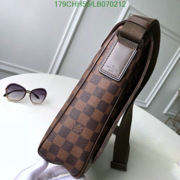 Louis Vuitton 1:1 Mirror Replica Damier Ebene Canvas District MM Bag LB07021241235