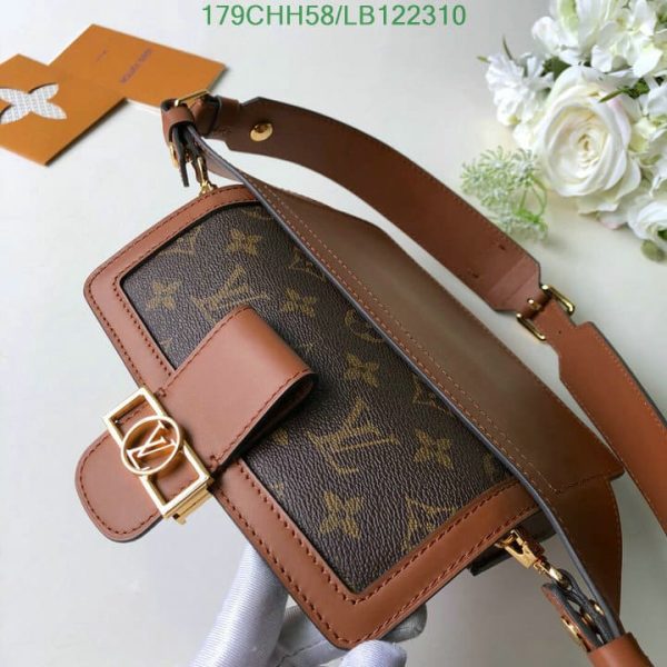 Louis Vuitton 1:1 Mirror Replica  Daphne Bum Bag LB12231041234