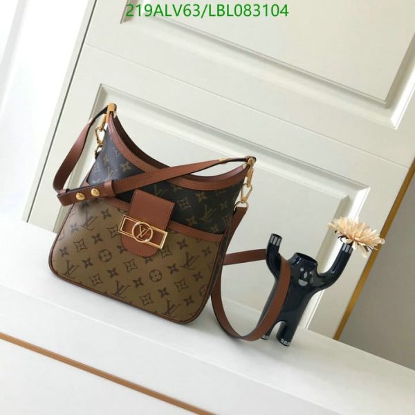 Louis Vuitton 1:1 Mirror Replica Dauphine Hobo Reverse Bag LBL0831042635