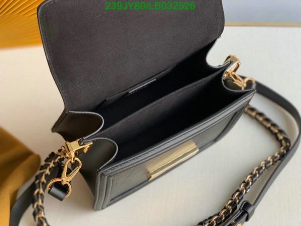 Louis Vuitton 1:1 Mirror Replica  Dauphine MM Bag LB03252623659