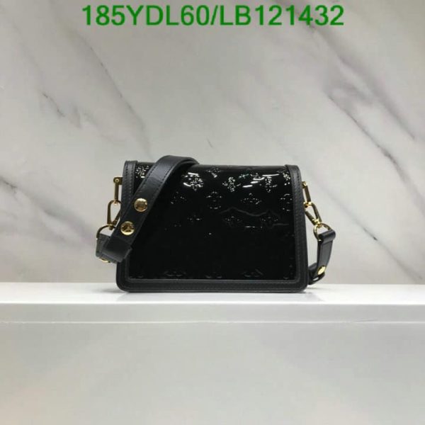 Louis Vuitton 1:1 Mirror Replica Dauphine MM Bag LB12143226593