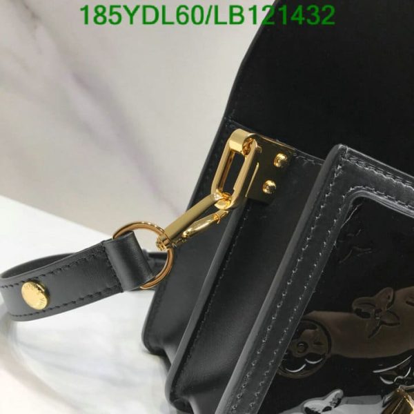 Louis Vuitton 1:1 Mirror Replica Dauphine MM Bag LB12143226593