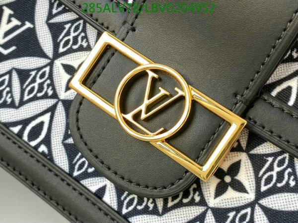 Louis Vuitton 1:1 Mirror Replica Dauphine MM Bag LBV0204952265