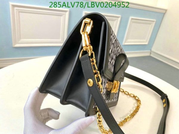 Louis Vuitton 1:1 Mirror Replica Dauphine MM Bag LBV0204952265