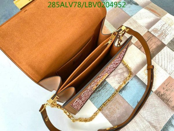 Louis Vuitton 1:1 Mirror Replica Dauphine MM Bag LBV0204952265