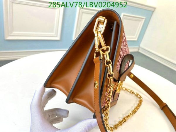 Louis Vuitton 1:1 Mirror Replica Dauphine MM Bag LBV0204952265