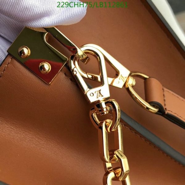 Louis Vuitton 1:1 Mirror Replica Dauphine MM Flap Crossbody Chain Bag LB11286112694