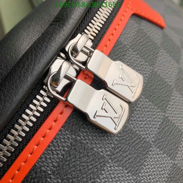 Louis Vuitton 1:1 Mirror Replica Discovery Bumbag LB01165283127