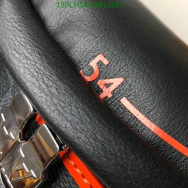 Louis Vuitton 1:1 Mirror Replica Discovery Bumbag LB01165283127