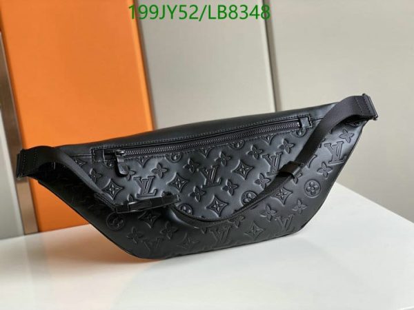 Louis Vuitton 1:1 Mirror Replica Discovery Bumbag LB83481458965