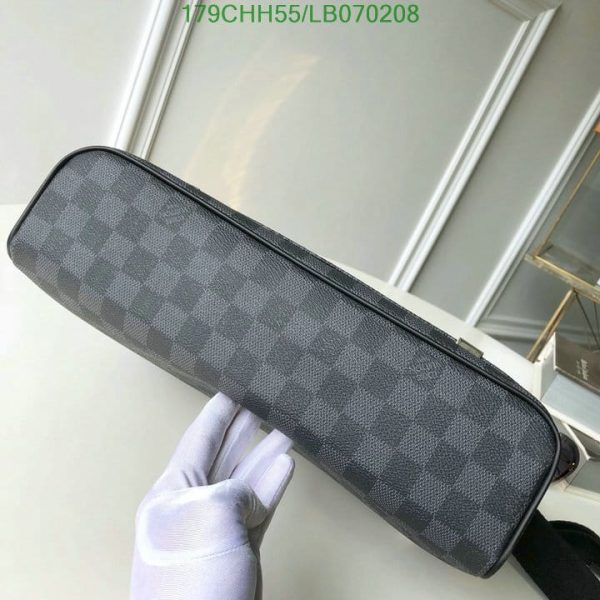 Louis Vuitton 1:1 Mirror Replica District GM Damier Graphite LB07020888674