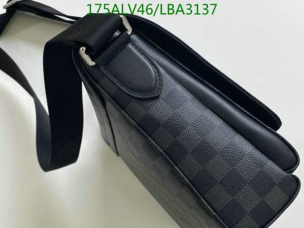 Louis Vuitton 1:1 Mirror Replica District MM Shoulder Messenger Bag LBA3137763459