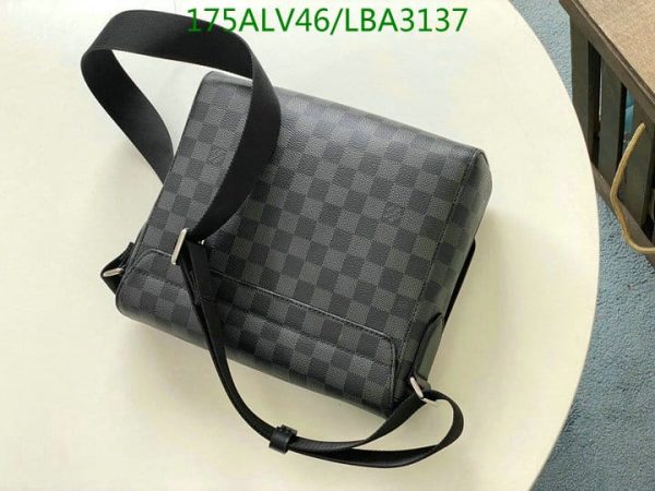 Louis Vuitton 1:1 Mirror Replica District MM Shoulder Messenger Bag LBA3137763459