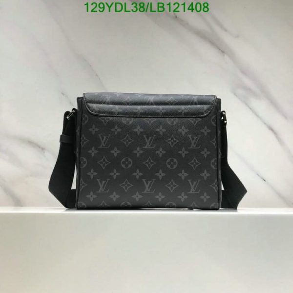 Louis Vuitton 1:1 Mirror Replica District PM LB12140857924