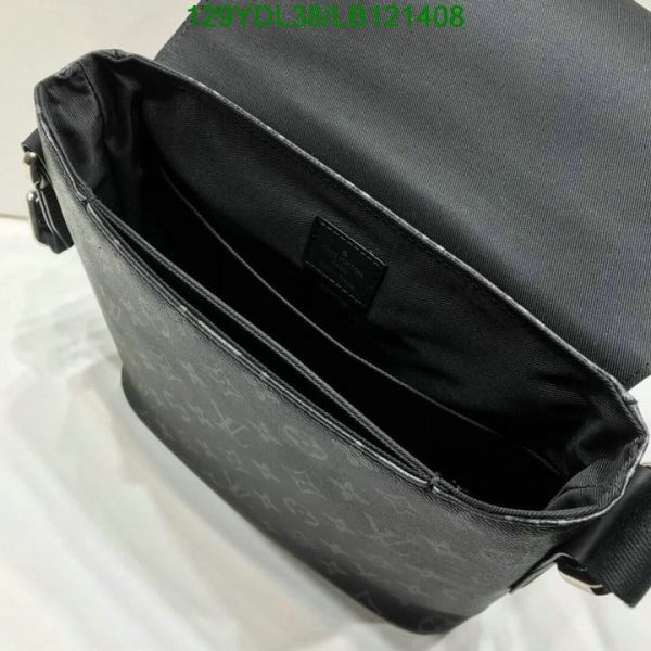 Louis Vuitton 1:1 Mirror Replica District PM LB12140857924