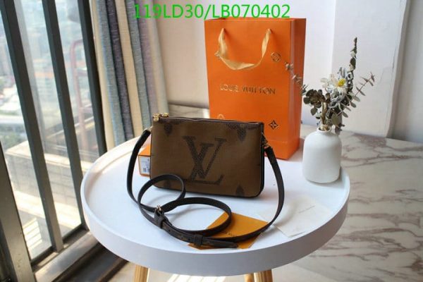 Louis Vuitton 1:1 Mirror Replica Double Zip Pochette Bag LB07040212367