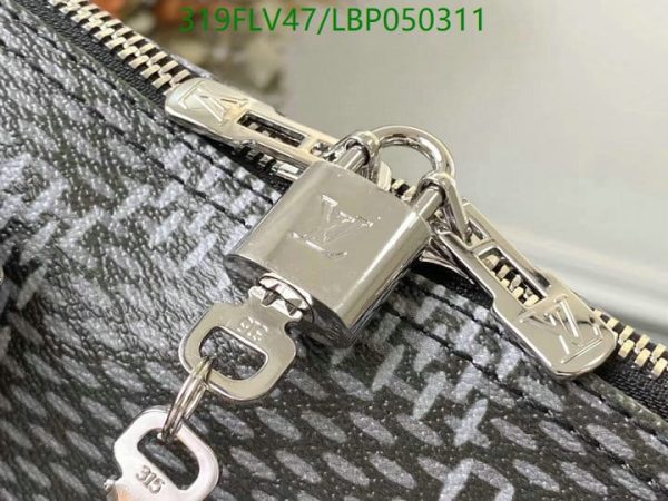 Louis Vuitton 1:1 Mirror Replica Duffle Bag LBP0503111245