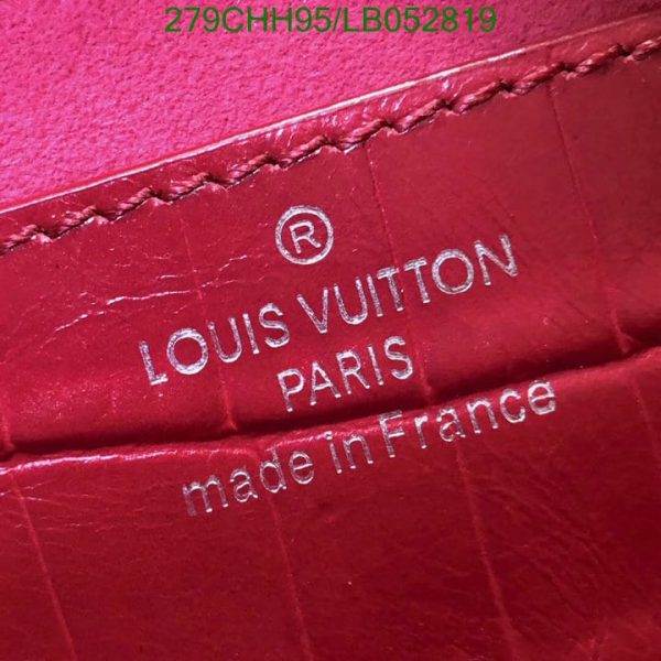 Louis Vuitton 1:1 Mirror Replica Electric Epi Twist Handbag LB05281912367