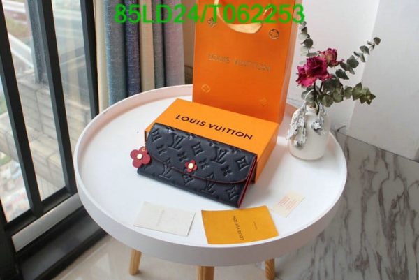 Louis Vuitton 1:1 Mirror Replica Emilie Wallet T062253563214