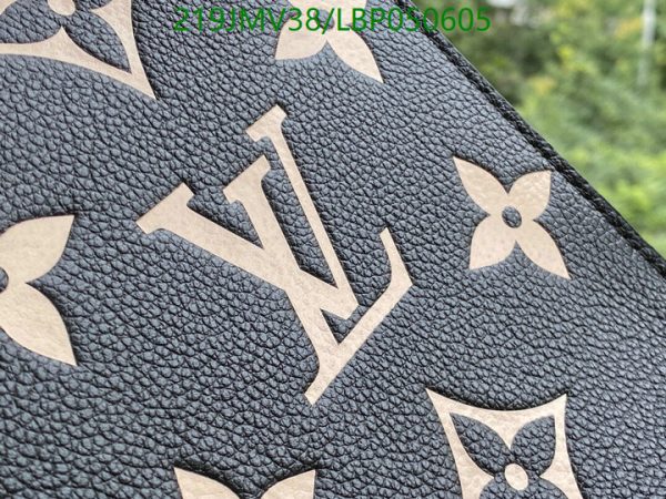 Louis Vuitton 1:1 Mirror Replica Empreinte Petit Sac Plat w/ Strap LBP0506053787