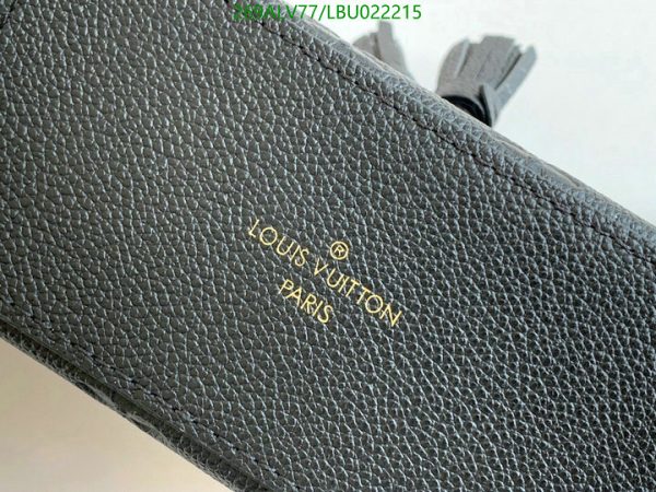 Louis Vuitton 1:1 Mirror Replica Empreinte Saintonge Black  LBU0222155643