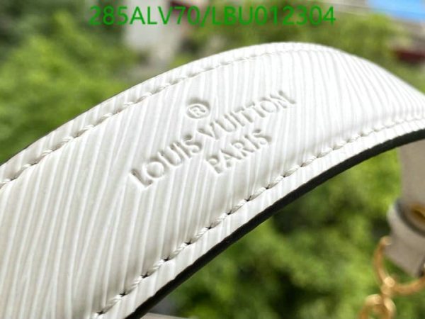 Louis Vuitton 1:1 Mirror Replica Epi Game On Twist PM White LBU0123047546