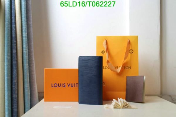 Louis Vuitton 1:1 Mirror Replica Epi Leather Checkbook Cover T062227531697