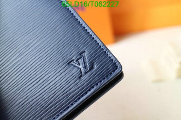 Louis Vuitton 1:1 Mirror Replica Epi Leather Checkbook Cover T062227531697